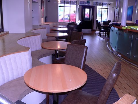 Yacht Inn